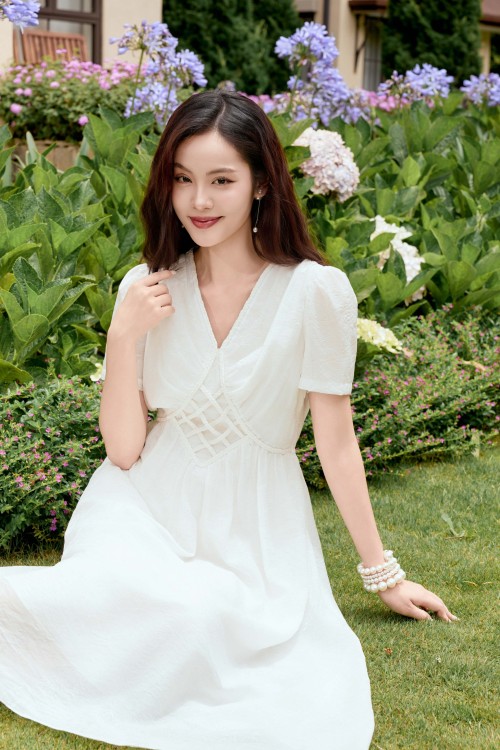 Sixdo White Organza Flared Dress